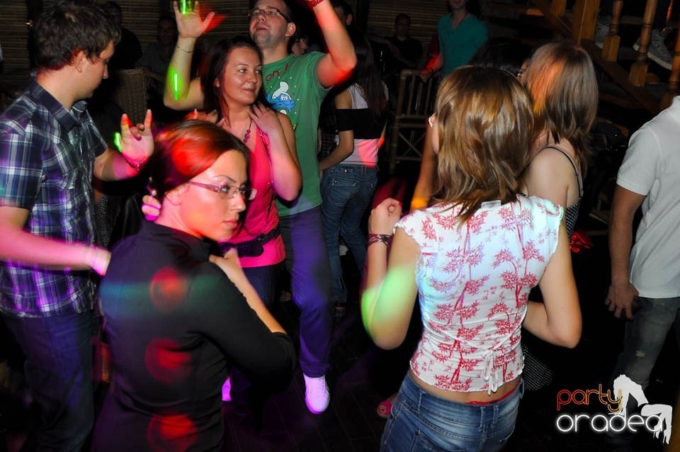 Zulu Saturday Night Party, Zulu Caffe