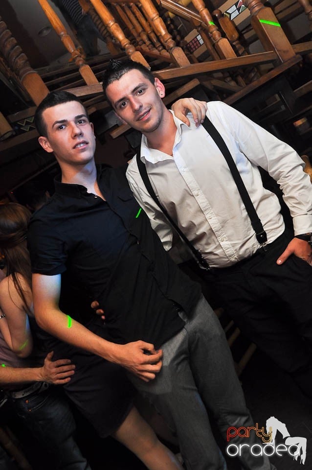 Zulu Tropicana Party, Zulu Caffe