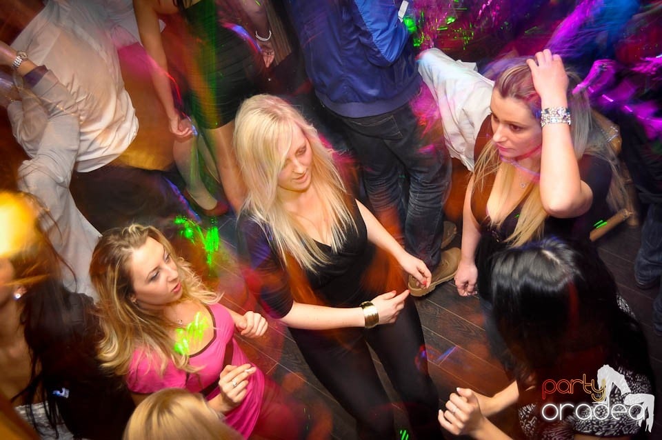 Zulu Tropicana Party, Zulu Caffe