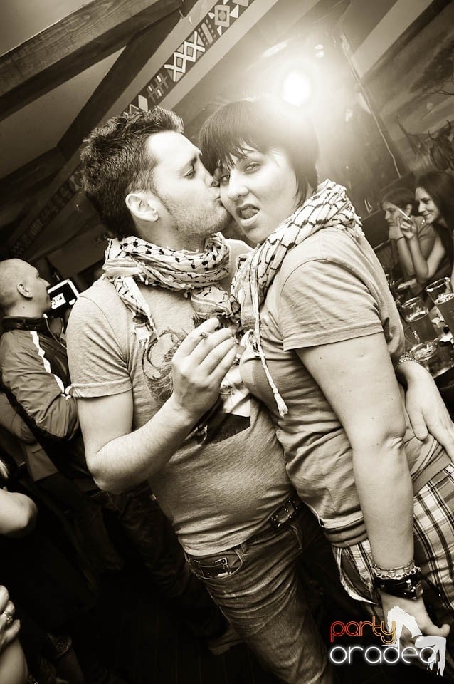 Zulu Tropicana Party, Zulu Caffe