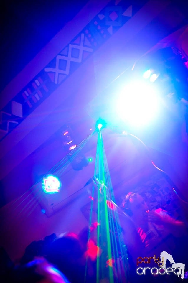 Zulu Tropicana Party, Zulu Caffe