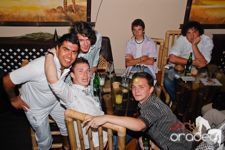 Zulu White Sensation Party, Zulu Caffe