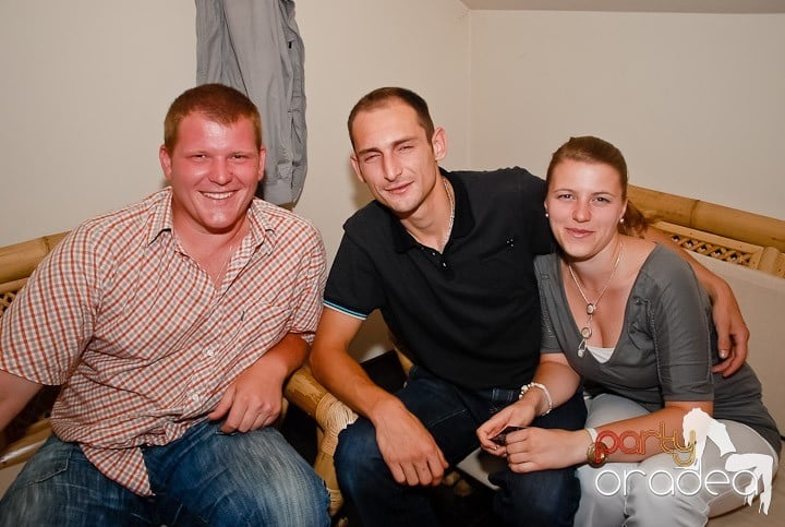 Zulu White Sensation Party, Zulu Caffe