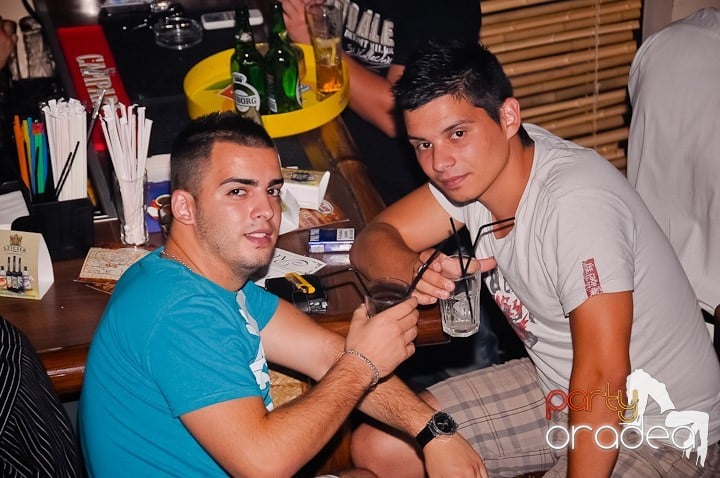 Zulu White Sensation Party, Zulu Caffe