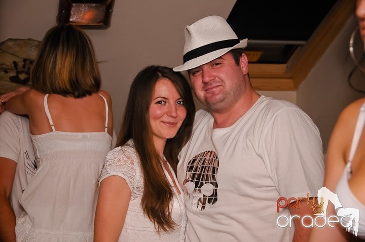 Zulu White Sensation Party, Zulu Caffe