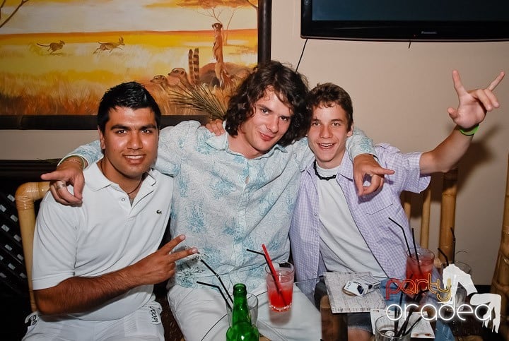 Zulu White Sensation Party, Zulu Caffe