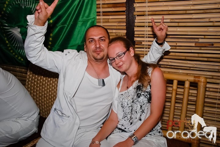 Zulu White Sensation Party, Zulu Caffe