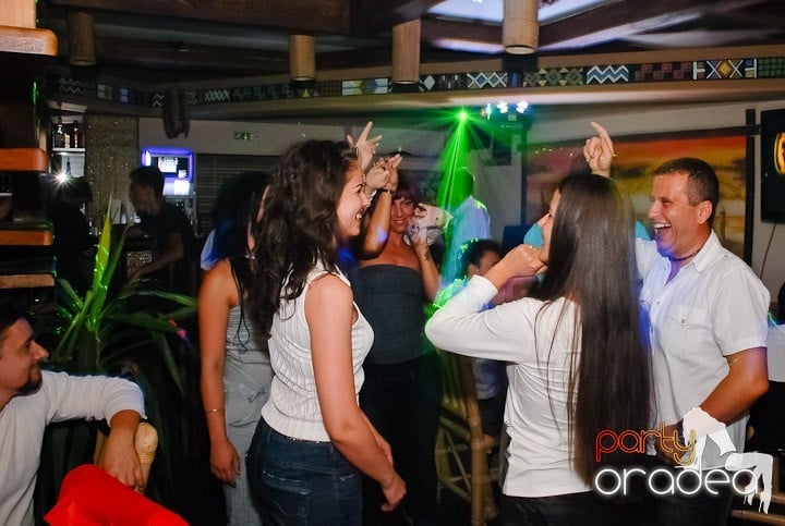 Zulu White Sensation Party, Zulu Caffe